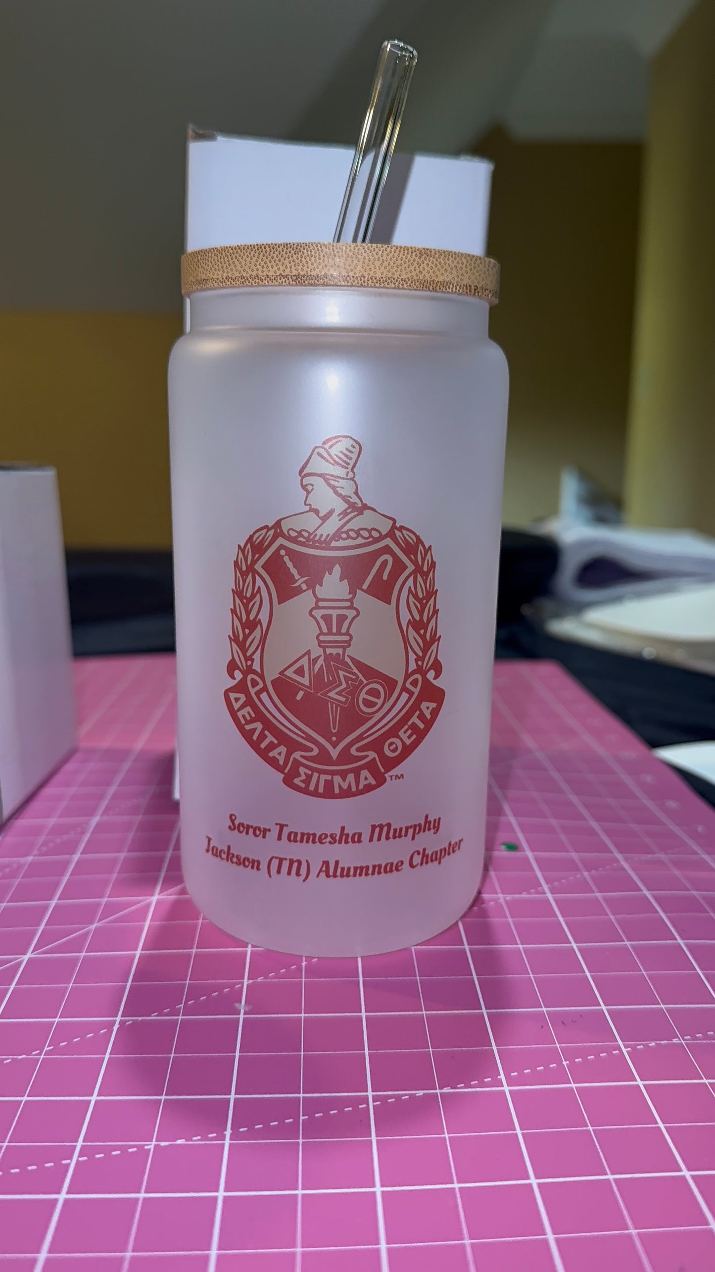 Soror glass frosted cup